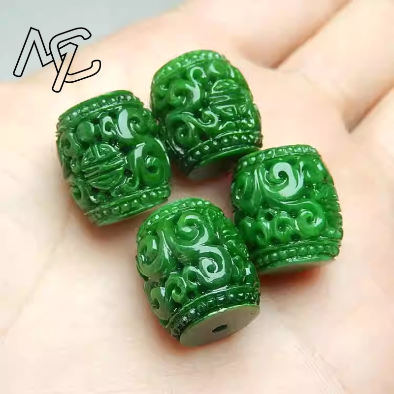 Men Accessories Gift - 5 cuentas talladas de Jade VERDE