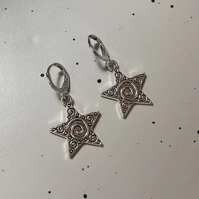 Men'S Accessories In The 90S - Pendiente con colgante de estrella de
