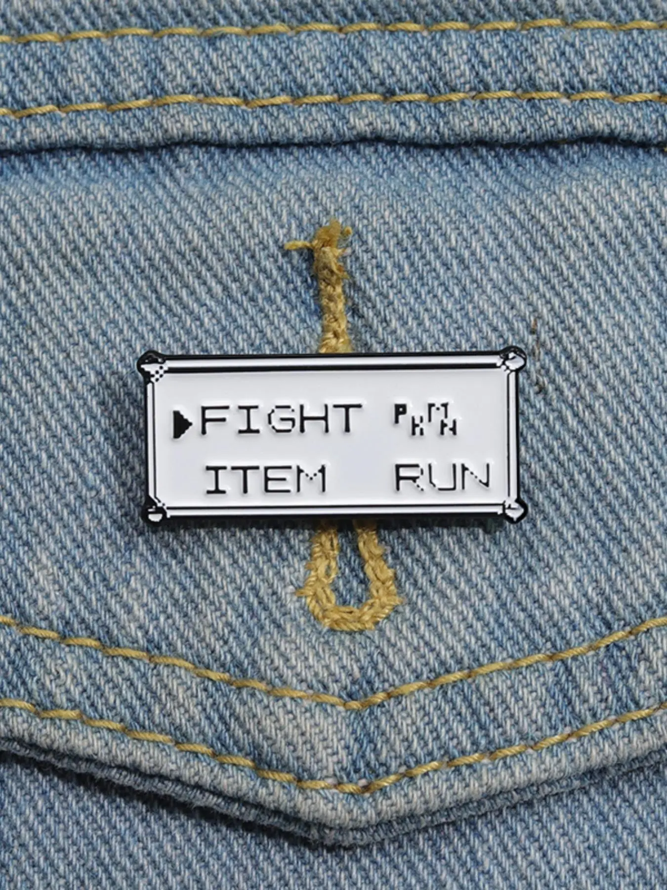 Broche con Patrón de Letras, B - Men Accessories For Birthday Gift reseña y precio