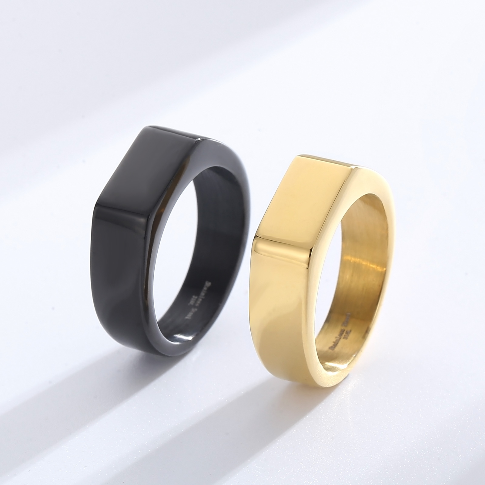 Anillo de sello Anillo de acer - Signet Ring Men reseña y precio